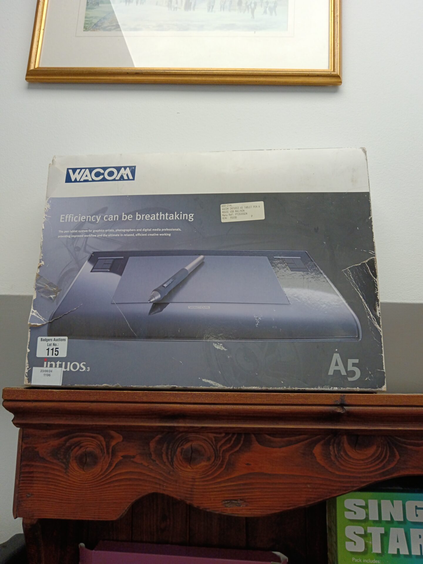 Wacom intuos 3 A5 graphics tablet