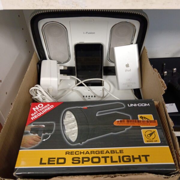 Two apple iPods, ifusion docking station & led spotlight