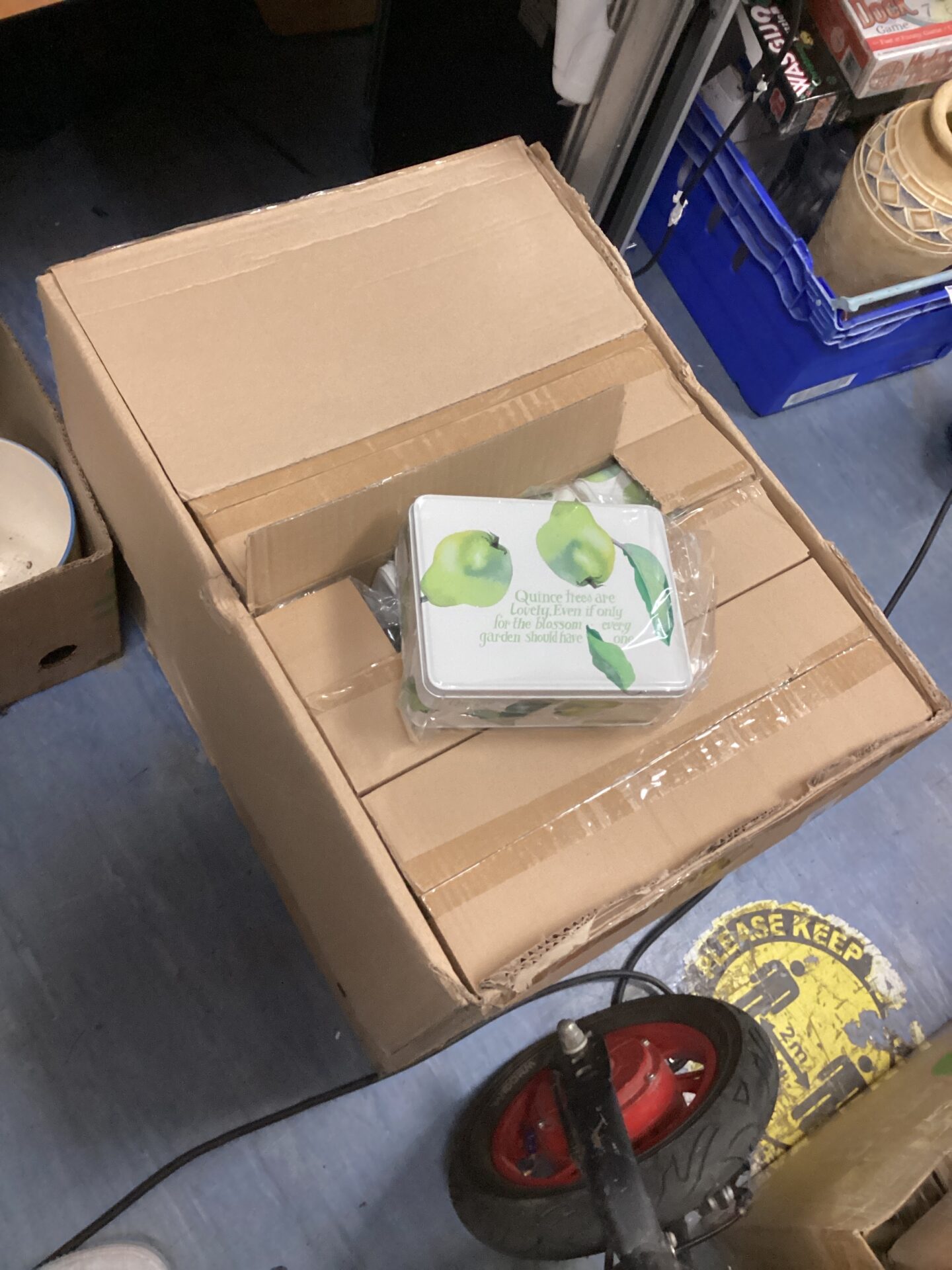 large box of 48 new emma bridgewater quince tins