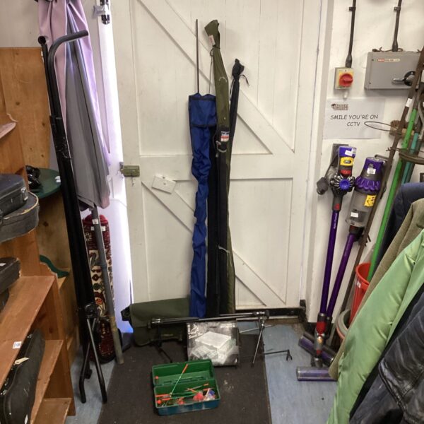 box of fishing gear inc rod rests& five fishing rods