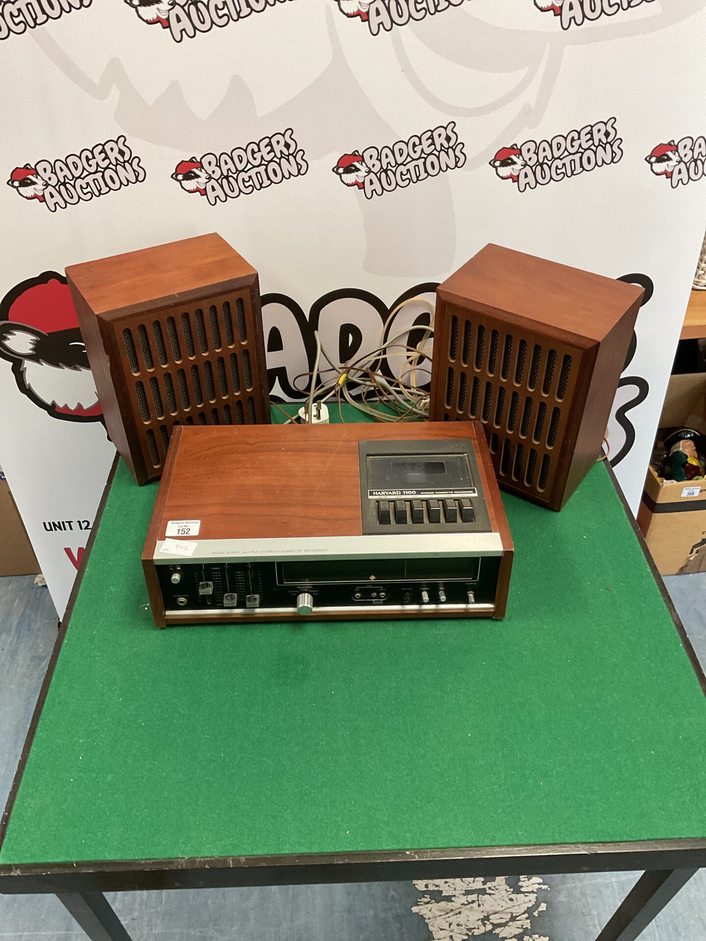 Harvard 1100 cassette recorder and speakers