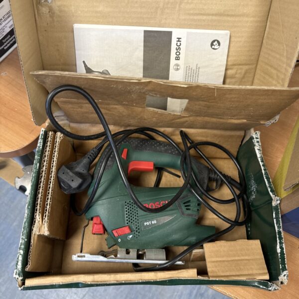 Bosch pst 65 jig saw - working, needs blade