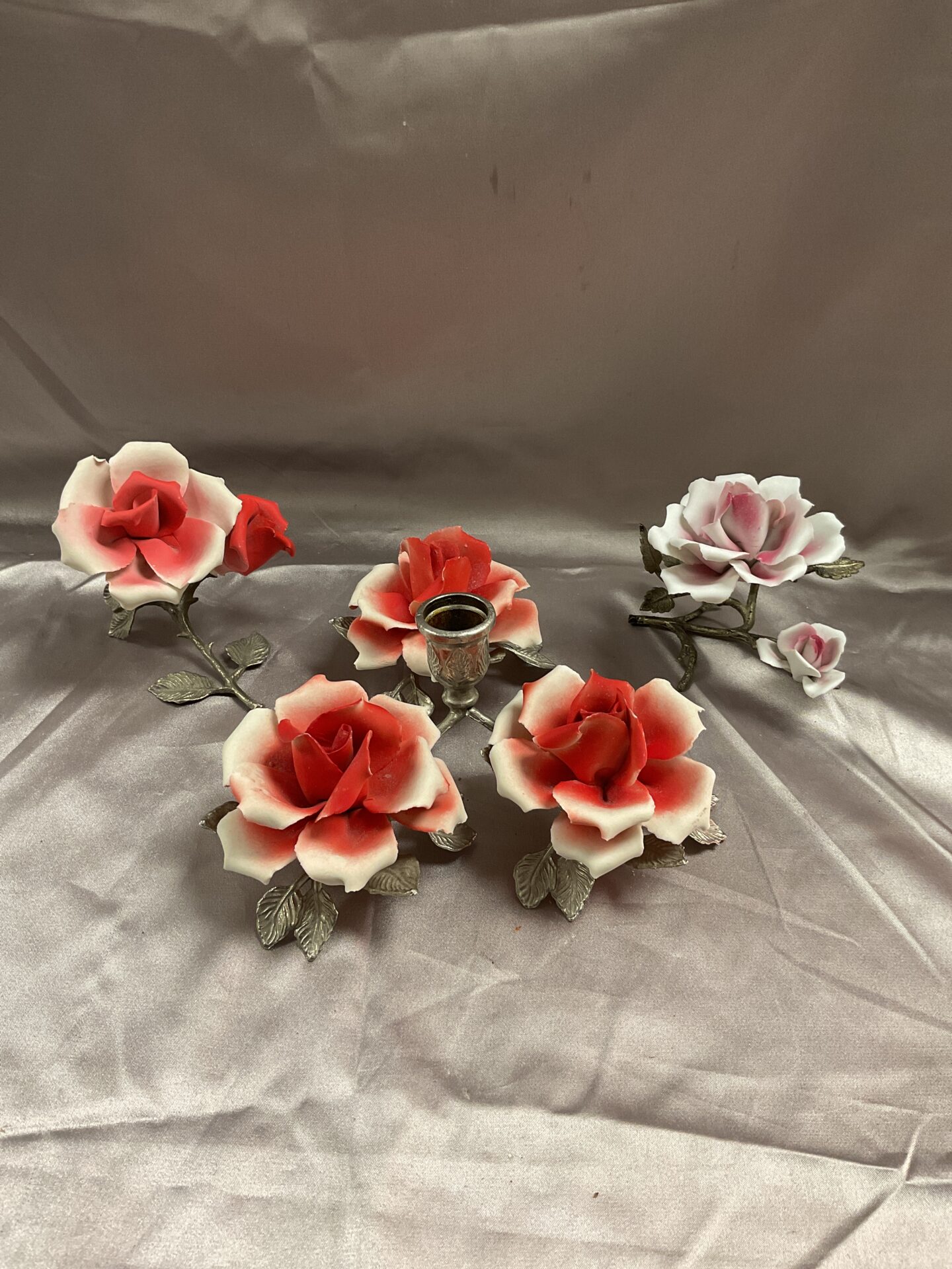 Delicate Capo De Monte Three Piece Rose Table Centrepiece